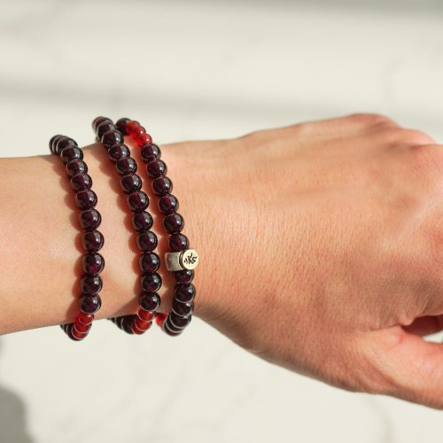 石榴石紅瑪瑙生肖轉運925純銀手鏈