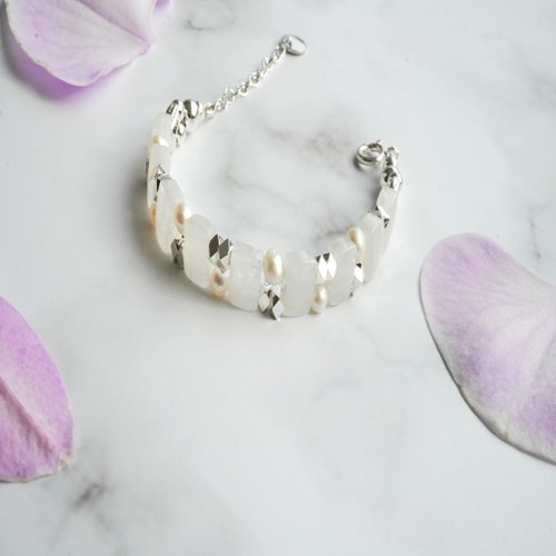 藍月光石淡水珠14kGF手排手鏈